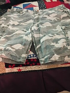 Carhartt Gray and Light Blue Camo Relaxed Fit Shorts